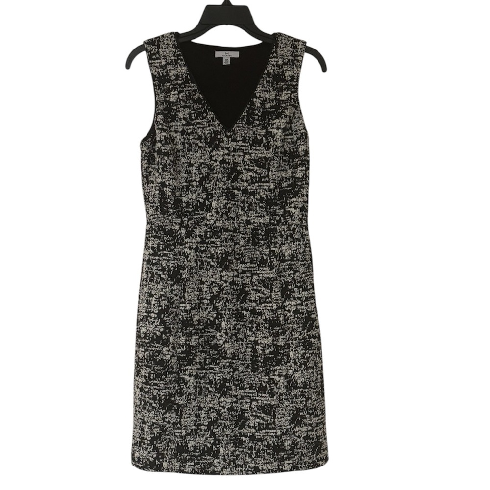 H BY HALSTON Black and White Sleeveless Textured Midi Dress